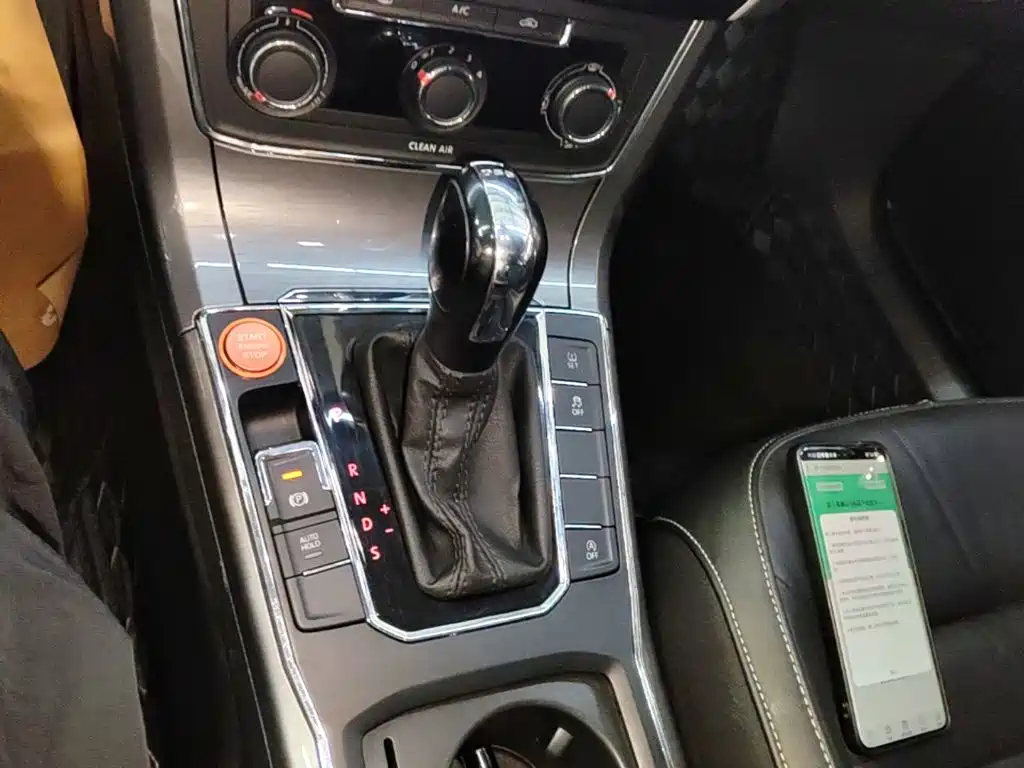 Volkswagen Passat — миниатюра 14