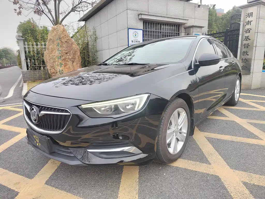 Buick Regal 2018