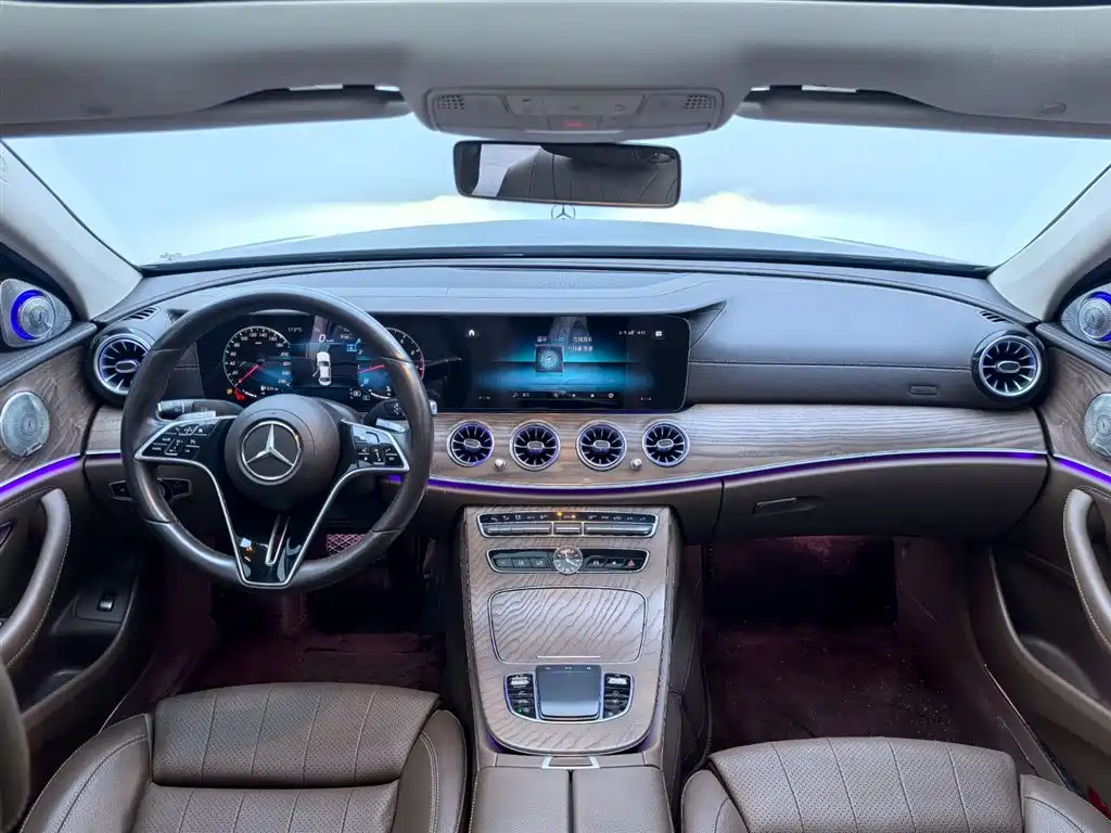 MERCEDES-BENZ E CLASS