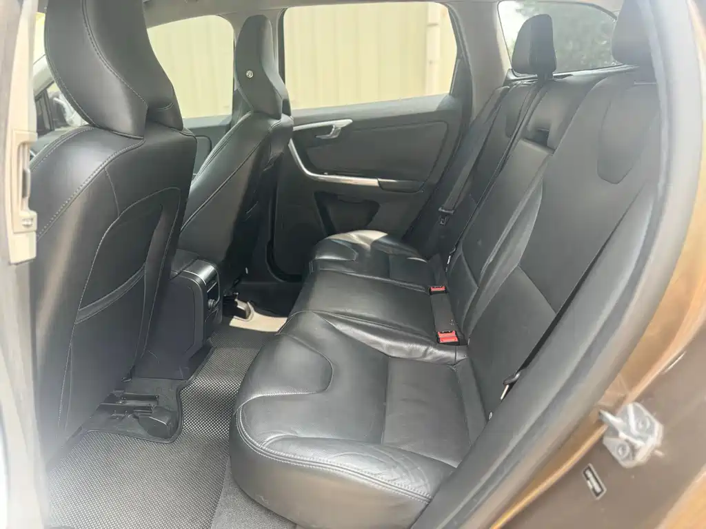 Volvo XC60 — миниатюра 15