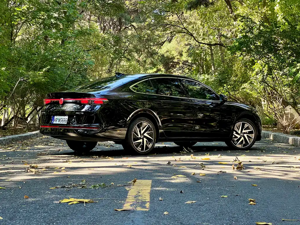 Volkswagen Magotan — миниатюра 4
