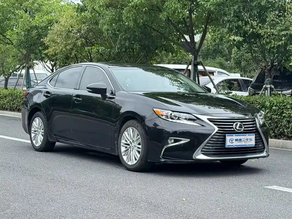 Lexus ES 2015 200 Elite