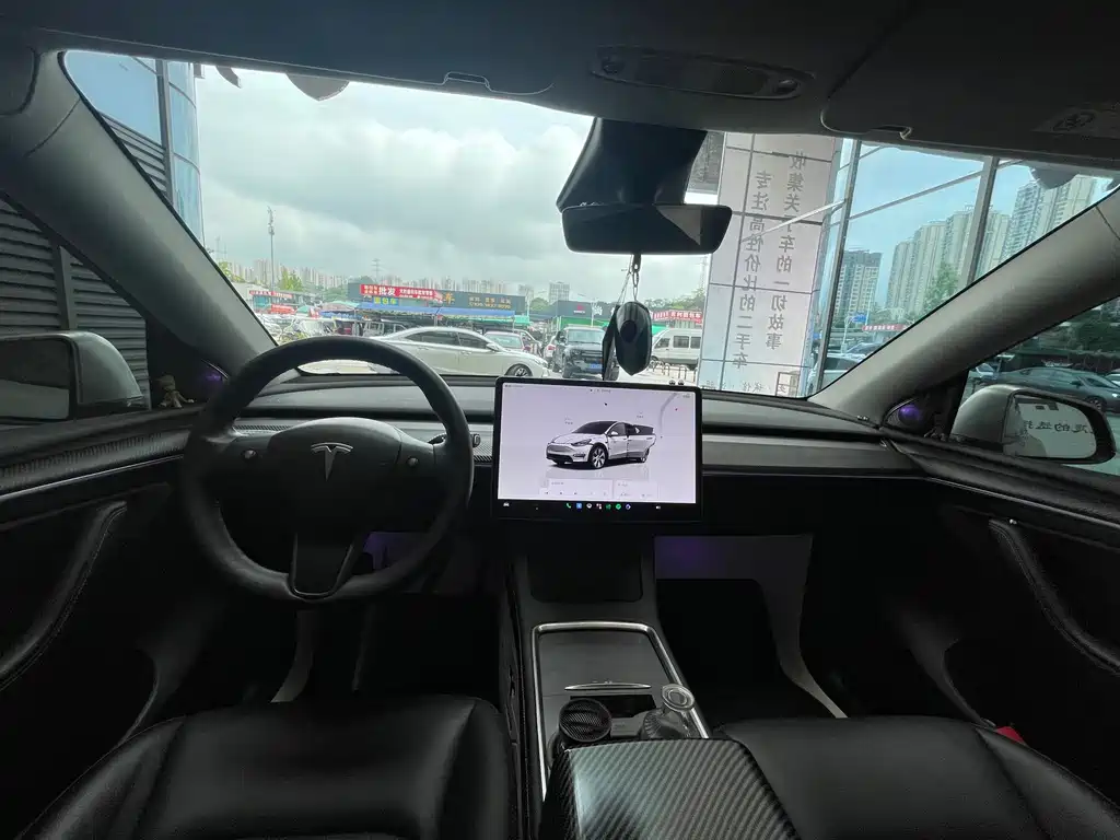 Tesla Model Y — фотографии объявления, Фото 10