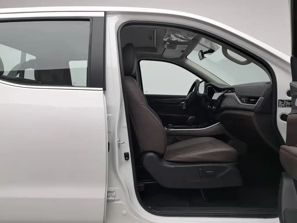 Dongfeng Rich 7 — миниатюра 23