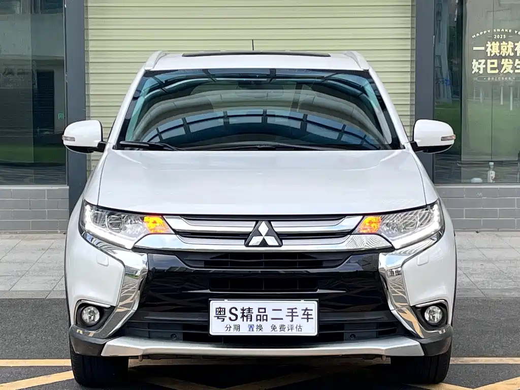 Mitsubishi Outlander — миниатюра 2
