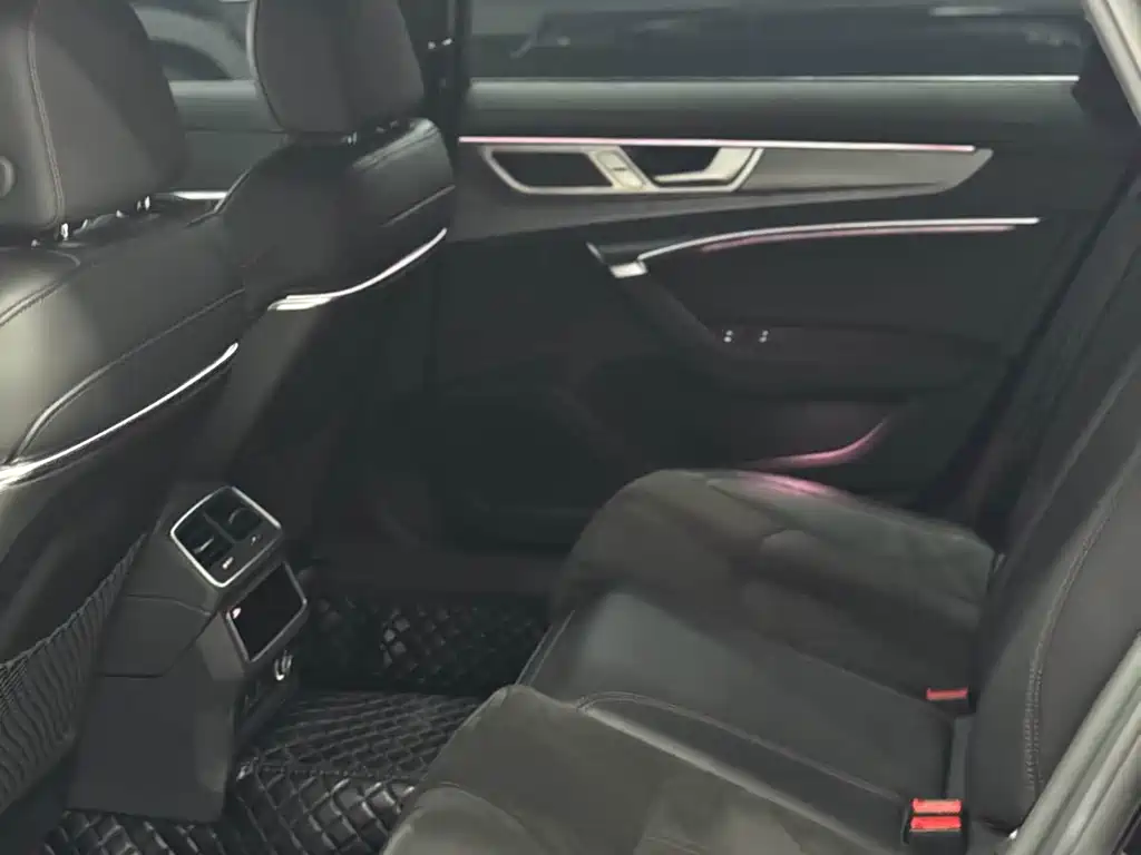 Audi A6L — миниатюра 5