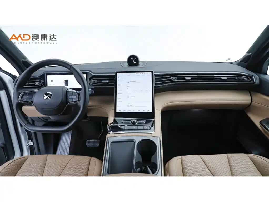 NIO ES8 — миниатюра 5