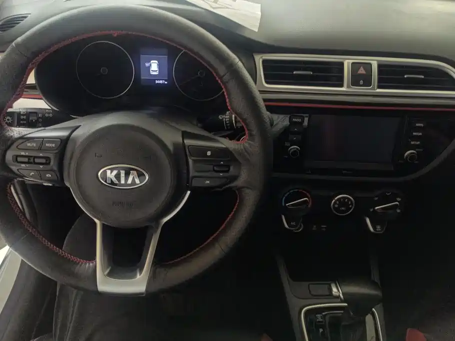 Kia KX Cross — миниатюра 12