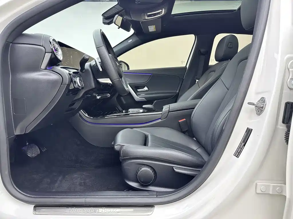 MERCEDES-BENZ A CLASS