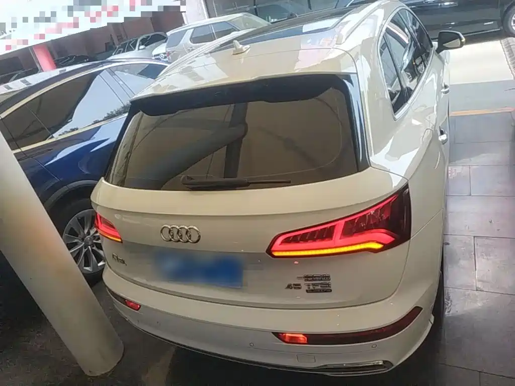 Audi Q5L — миниатюра 6