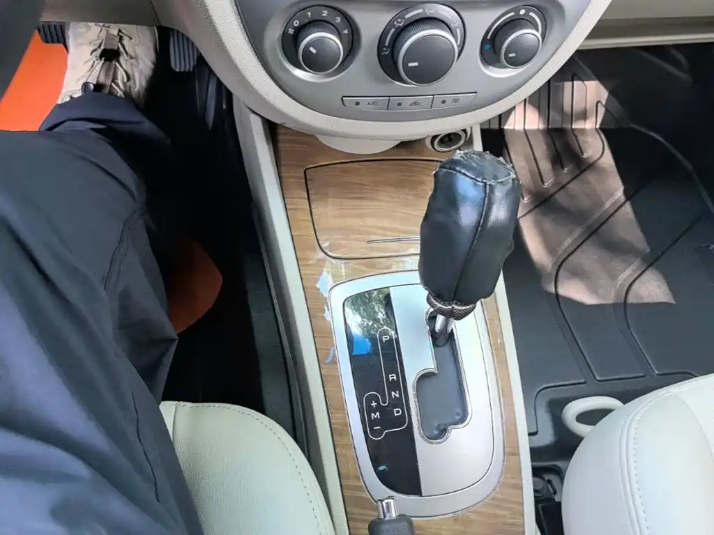 Buick Excelle — миниатюра 14