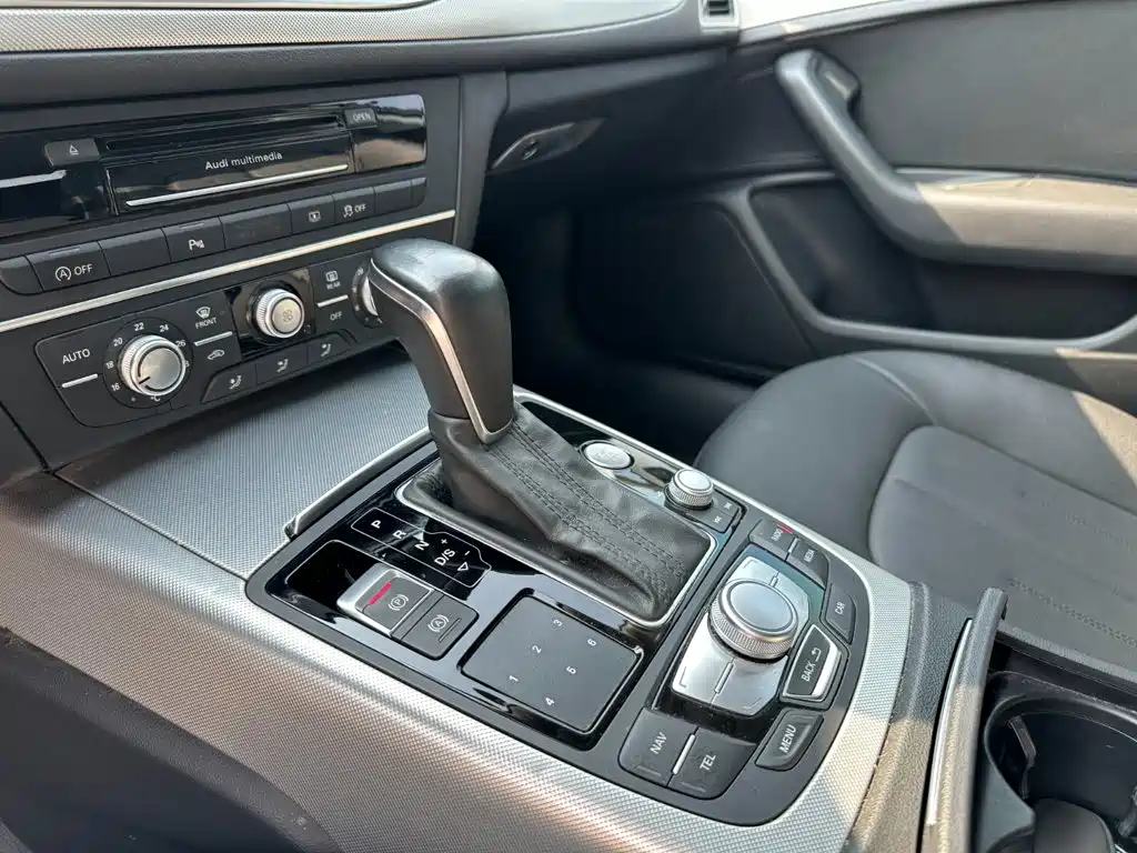 Audi A6L — миниатюра 12