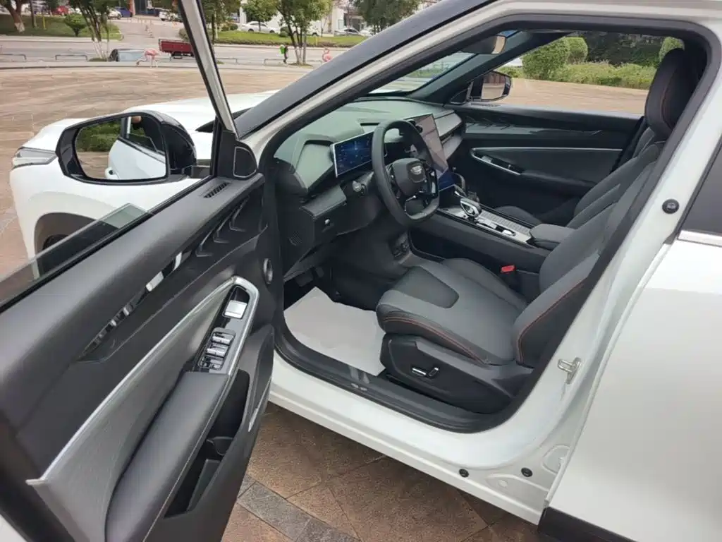 Geely Boyue — миниатюра 16
