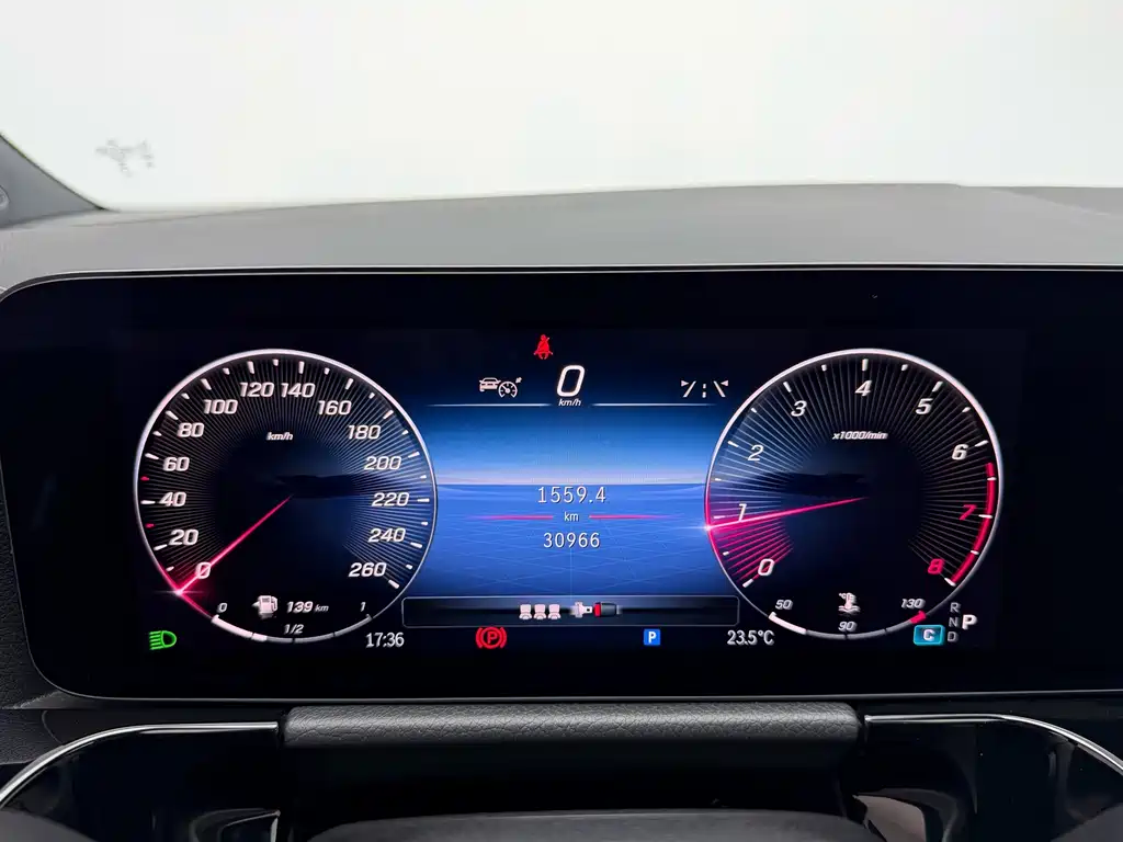 Mercedes-Benz GLA — миниатюра 14