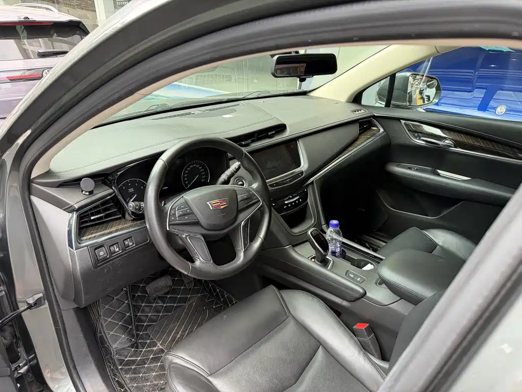 Cadillac XT5 — миниатюра 11