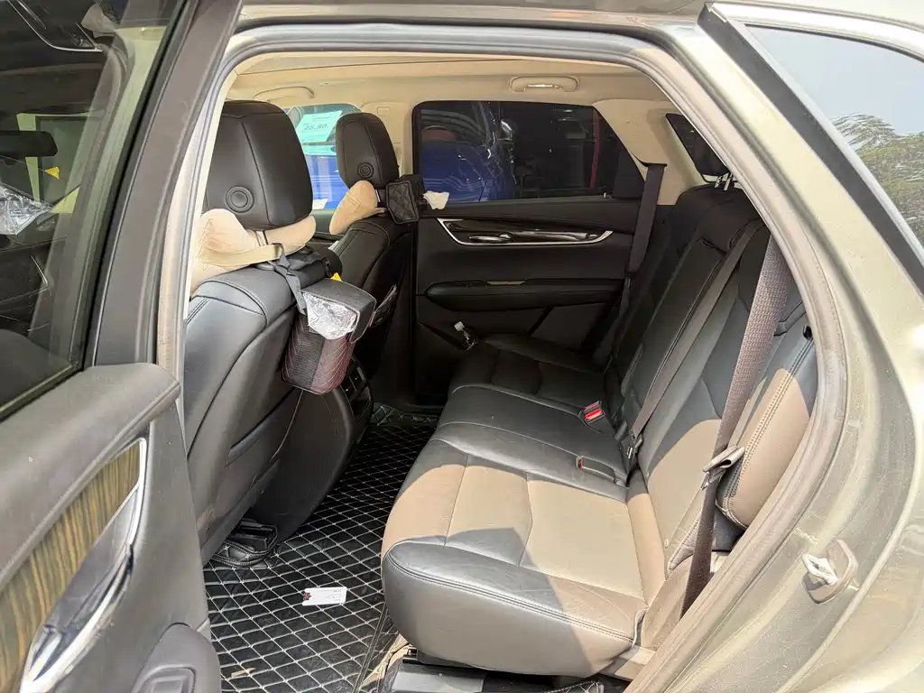 Cadillac XT5 — миниатюра 8