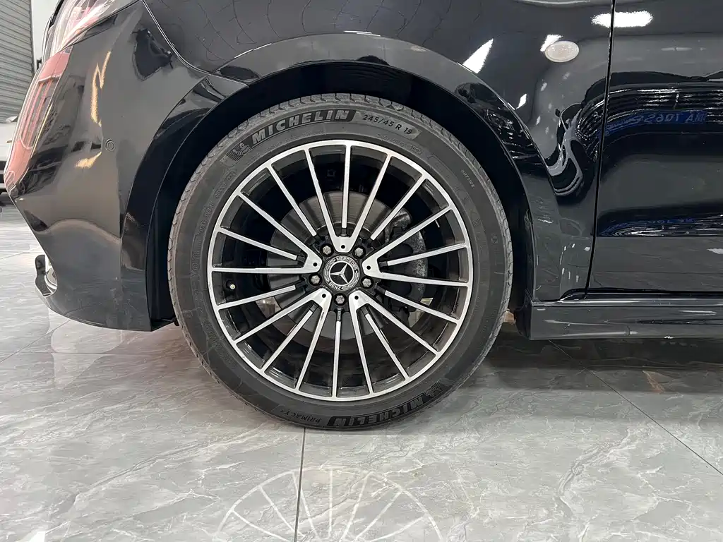Mercedes-Benz Vito — миниатюра 4