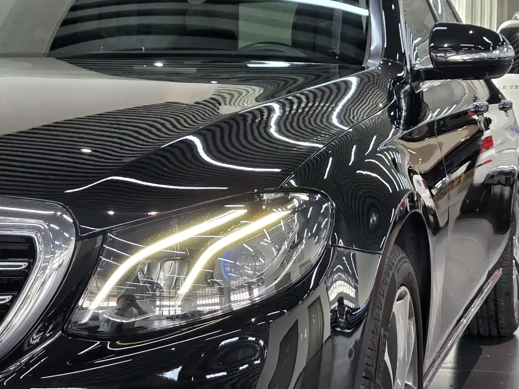 Mercedes-Benz E-Class — миниатюра 4
