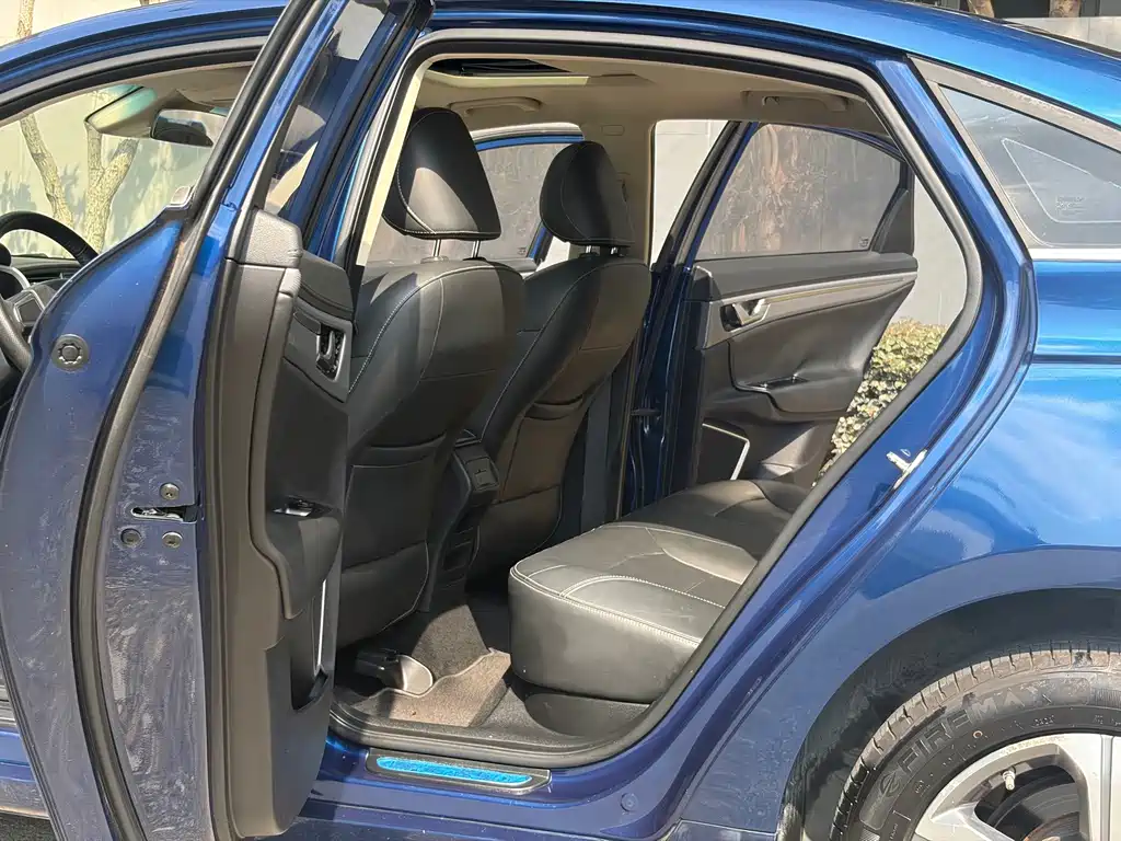 Geely Emgrand GL — миниатюра 12