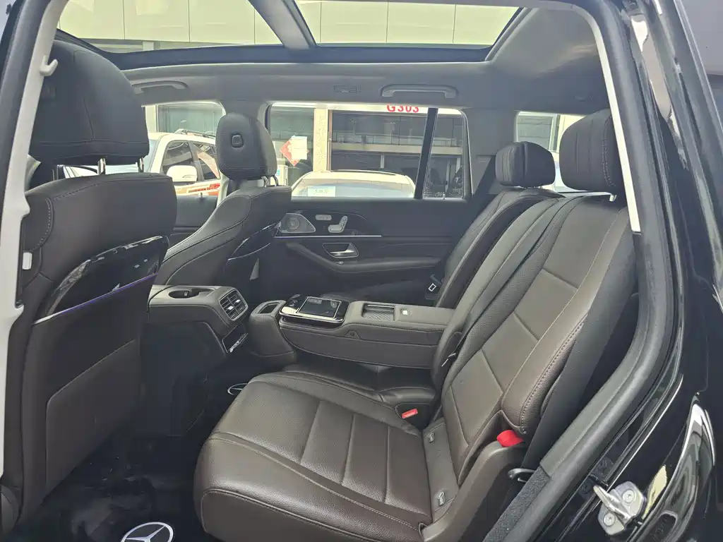 Mercedes-Benz GLS — миниатюра 11