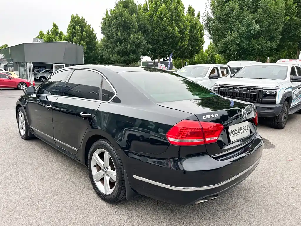 Volkswagen Passat 2011 2.0TSI DSG