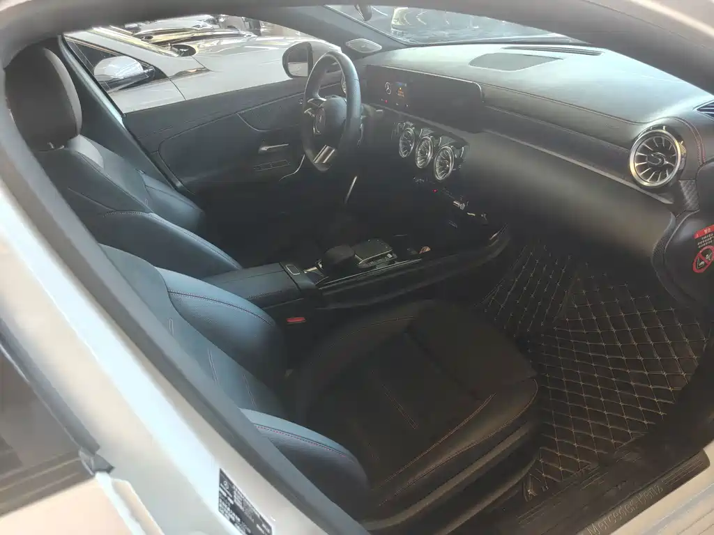 Mercedes-Benz A-Class — миниатюра 19