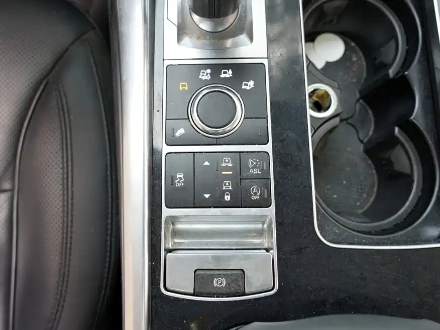 Land Rover Sport — миниатюра 9