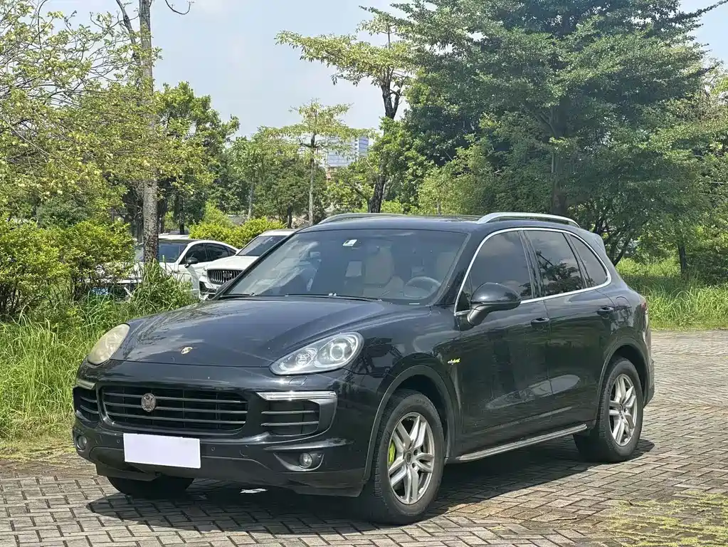 Porsche Cayenne Hybrid