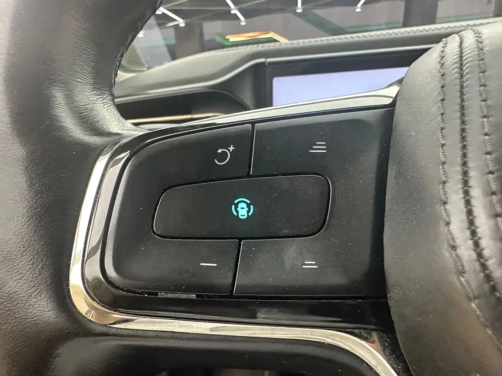 NIO ES8 — миниатюра 20