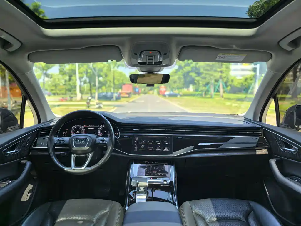 Audi Q7 — миниатюра 9