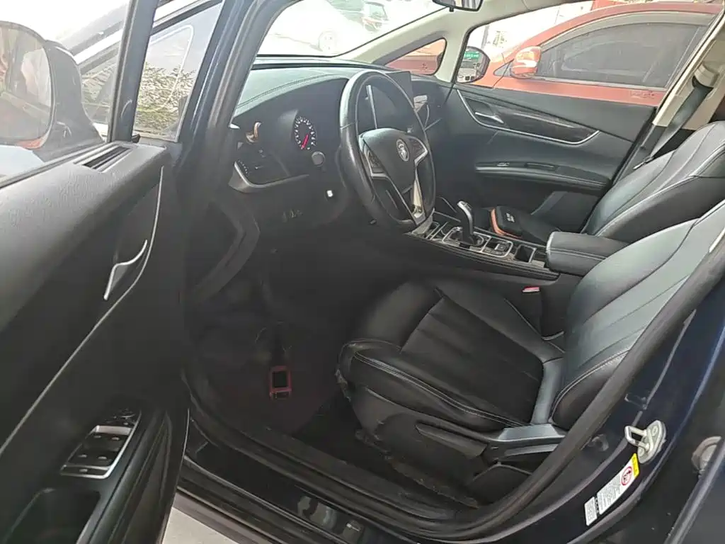 BYD MAX — миниатюра 15