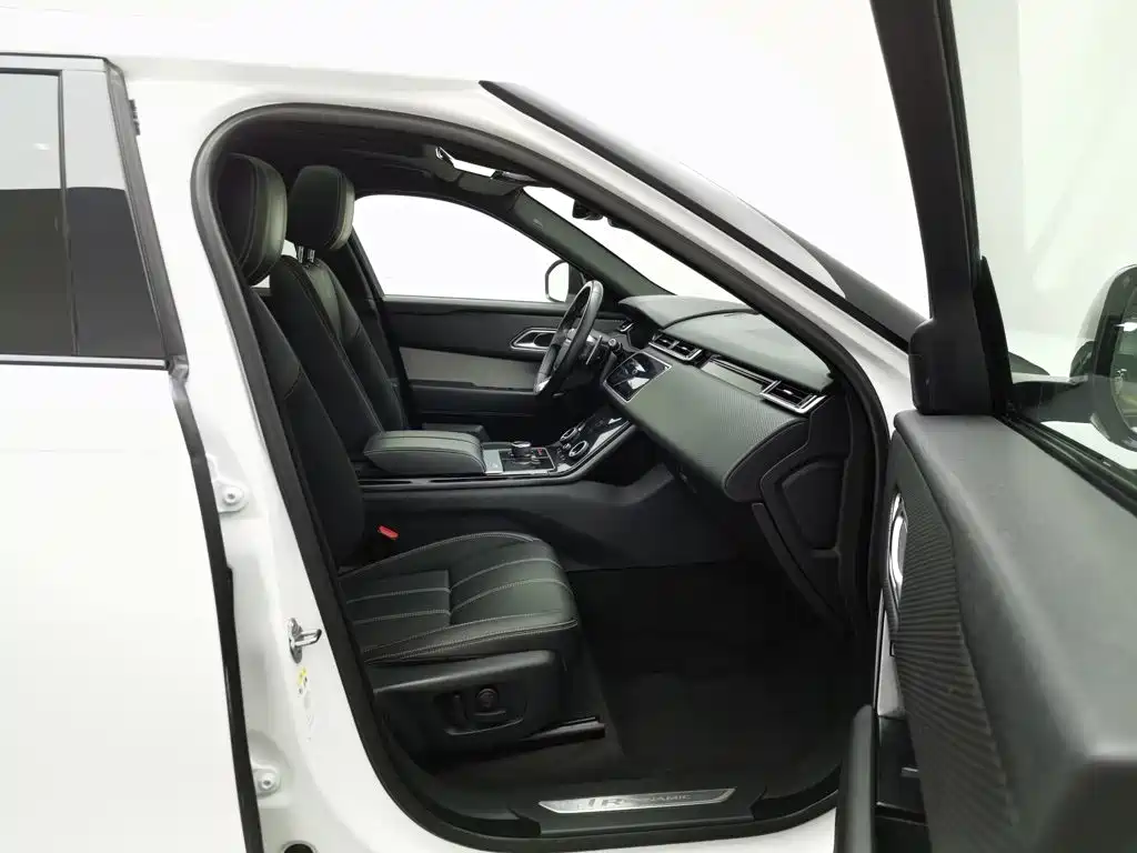 Land Rover Velar — миниатюра 23