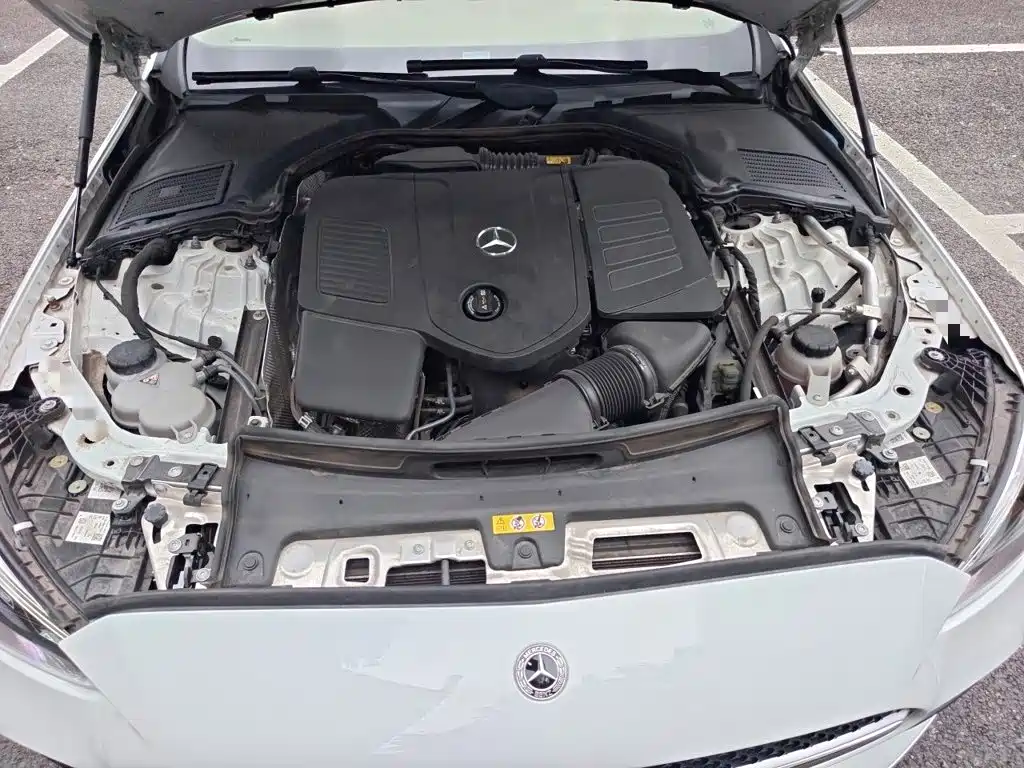 Mercedes-Benz C-Class — миниатюра 11
