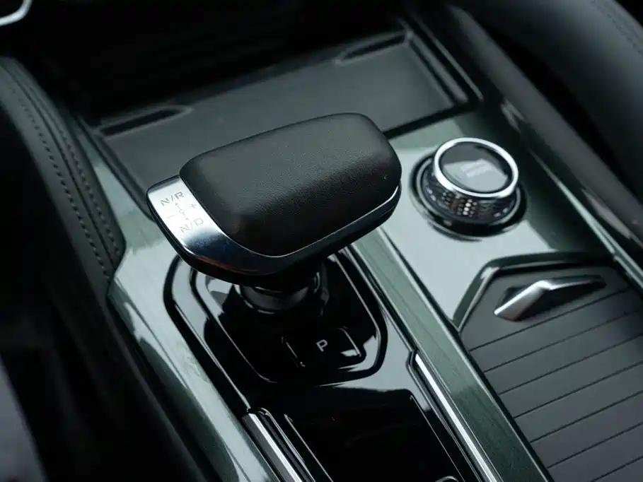 GEELY AUTOMOBILE XINGYUE L