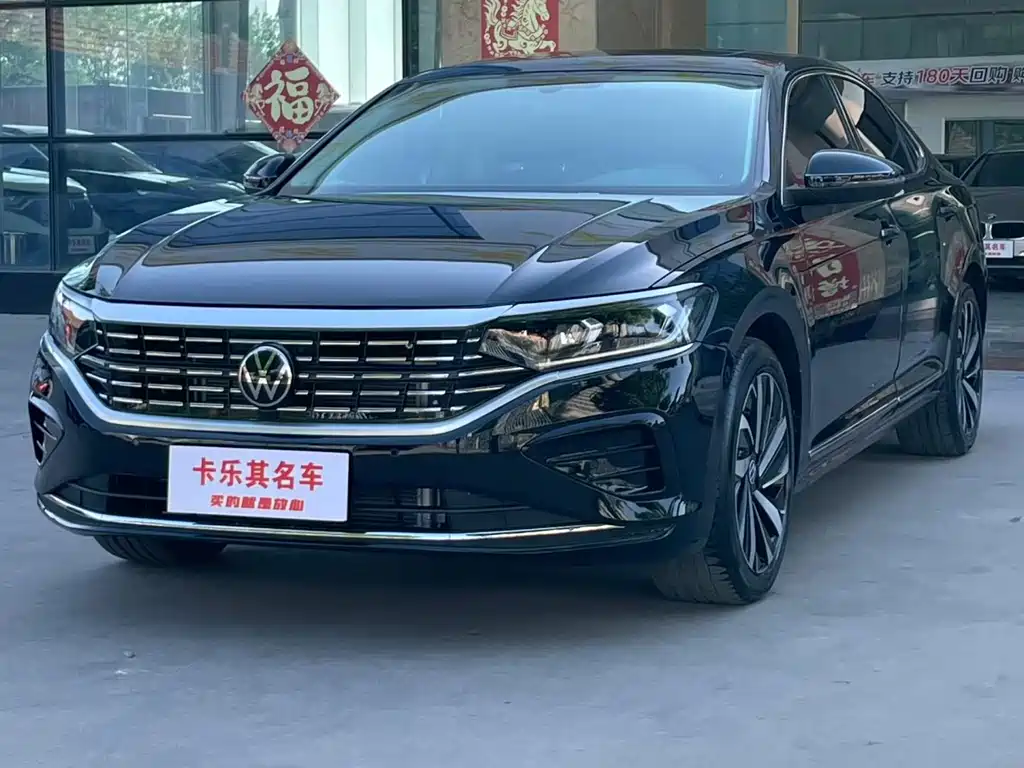 Volkswagen Passat 2024