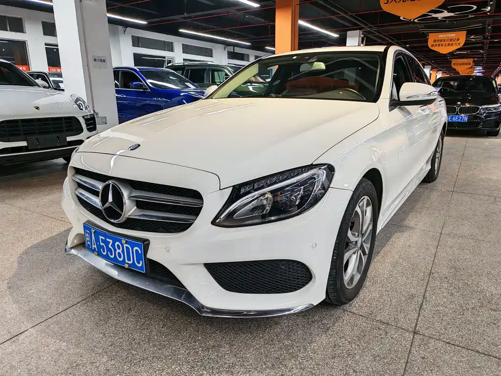 Mercedes-Benz C-Class — миниатюра 3