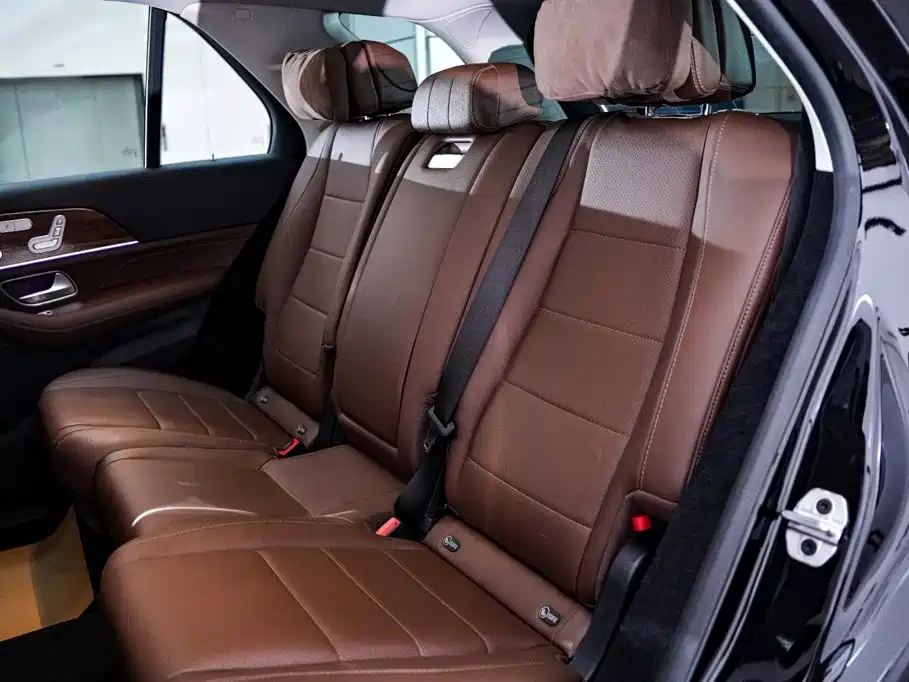 Mercedes-Benz GLE (Import) — миниатюра 20