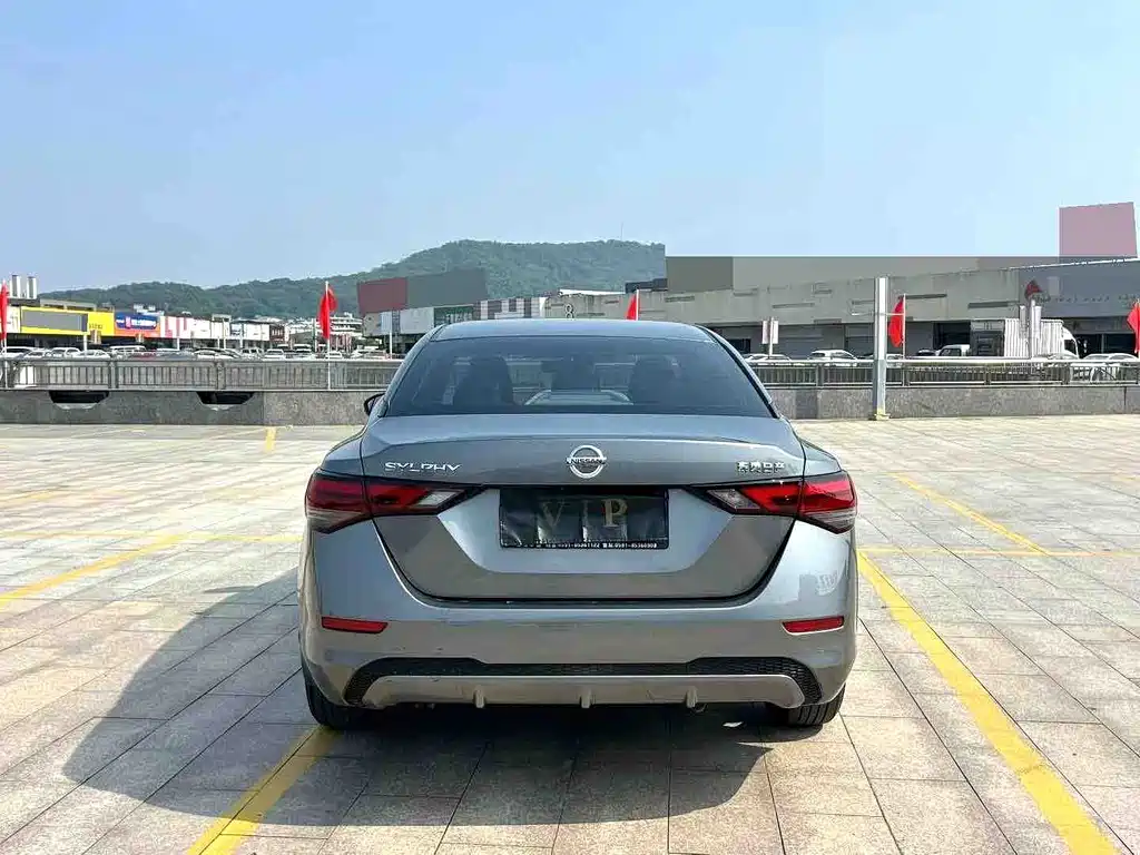 Nissan Sylphy — миниатюра 6