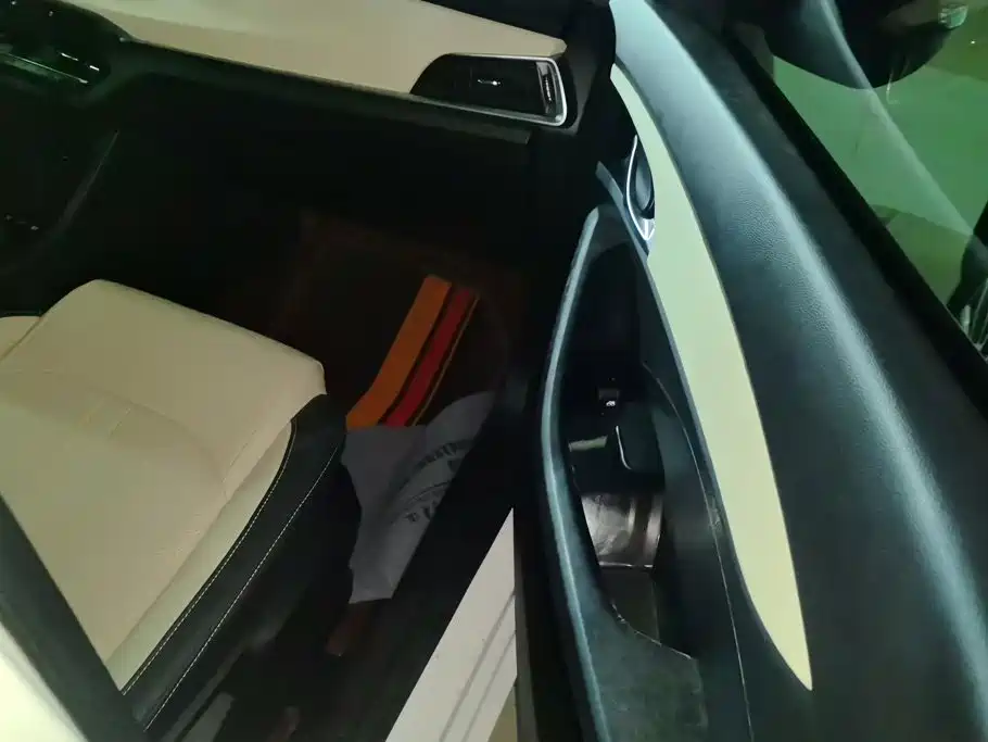 Baojun 360 — миниатюра 8