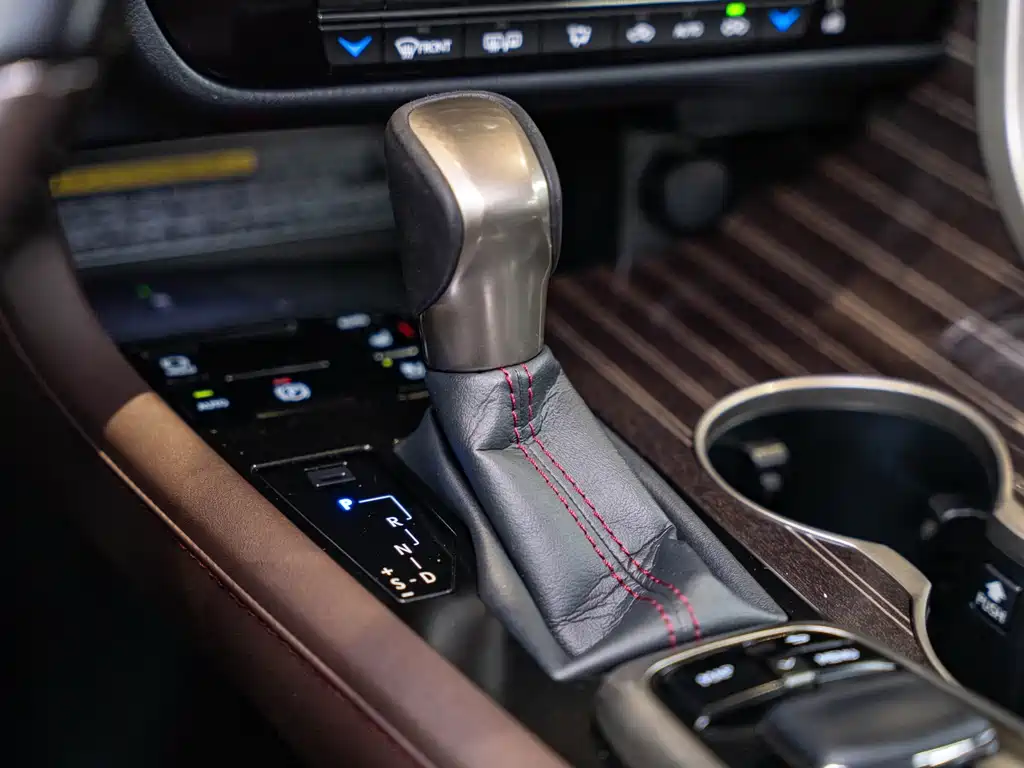 Lexus RX — миниатюра 15