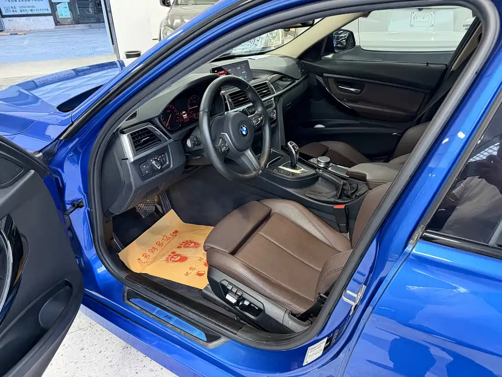 BMW 3 Series — миниатюра 7