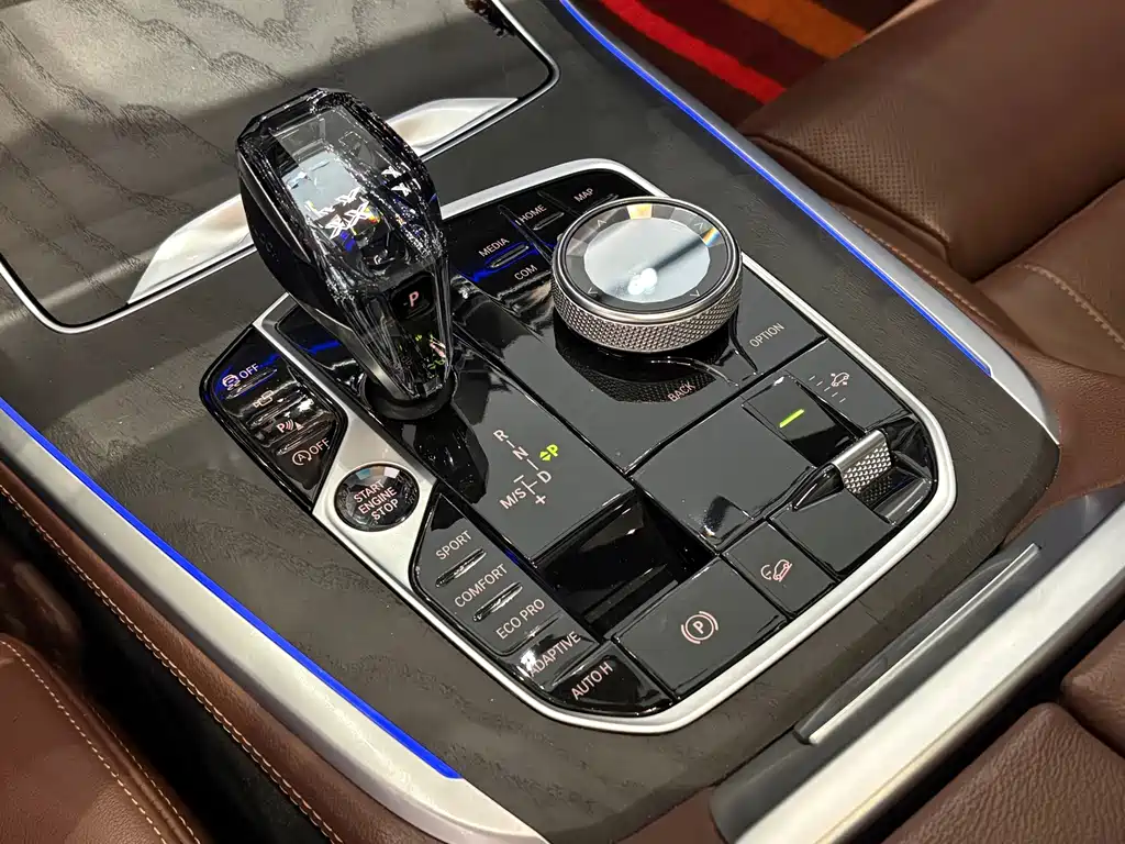 BMW X7 — миниатюра 11