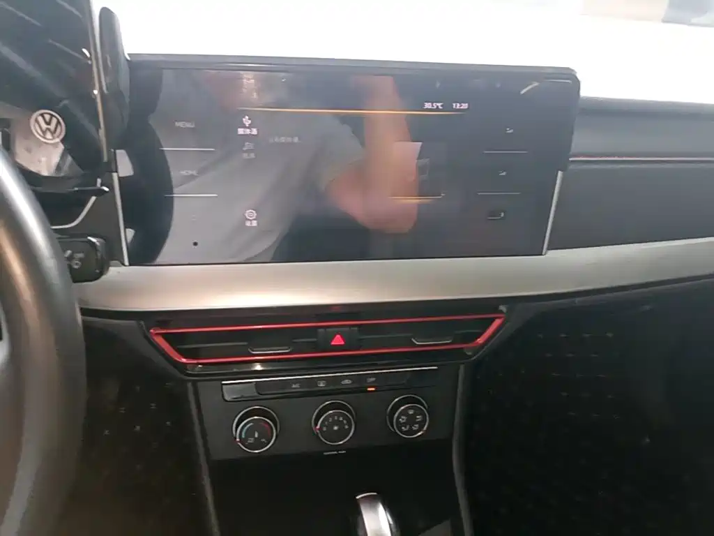 Volkswagen Lavida — миниатюра 13