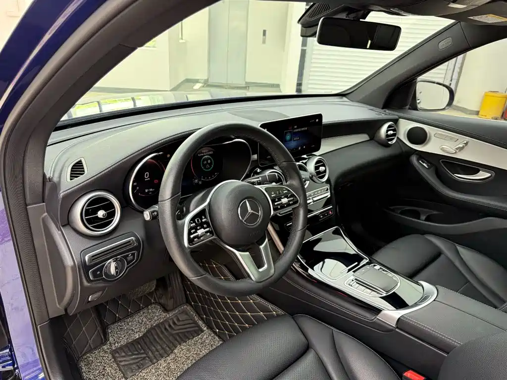 Mercedes-Benz GLC 2022 GLC 260 L 4MATIC
