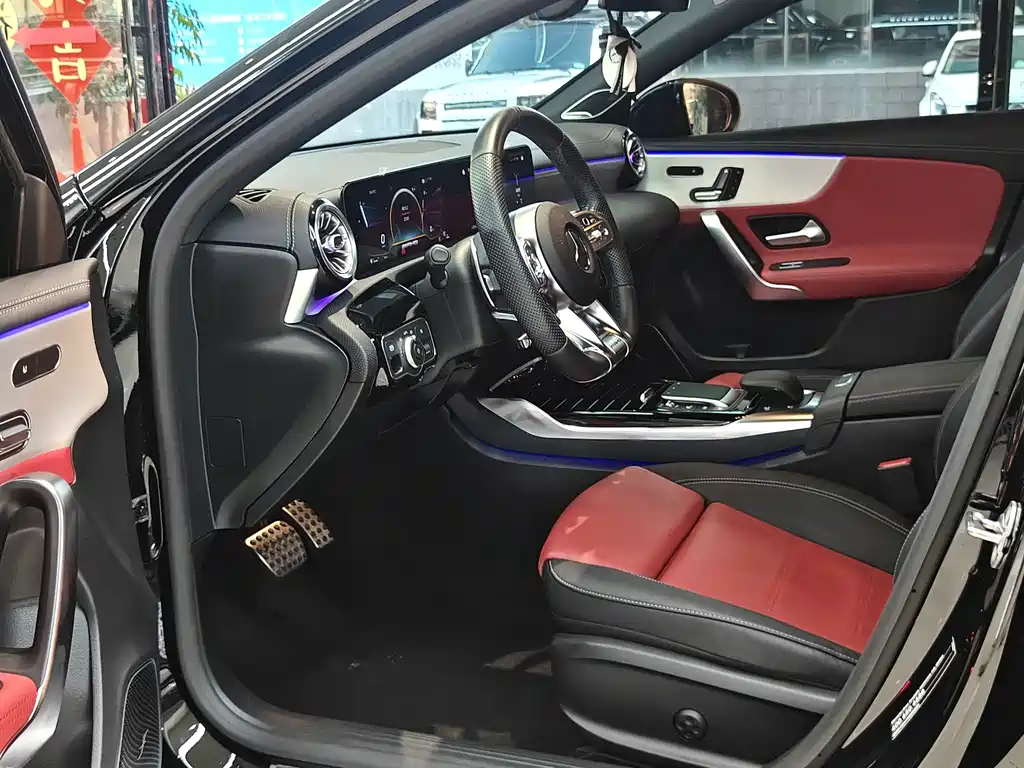 MERCEDES-BENZ A CLASS AMG