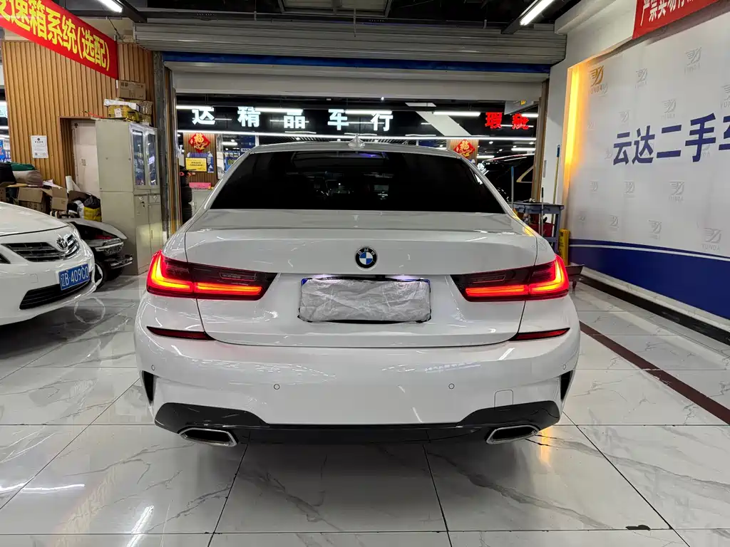 BMW 3 Series — миниатюра 8