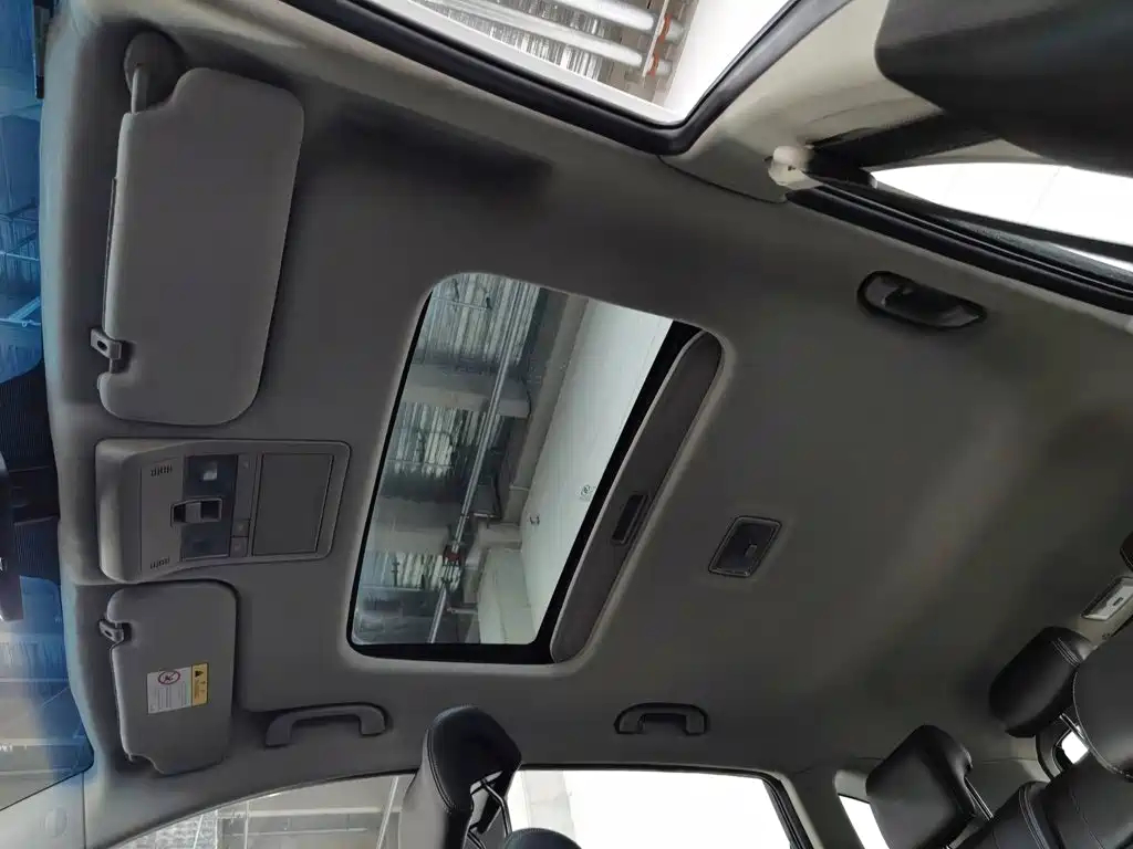 Chevrolet Captiva — миниатюра 14