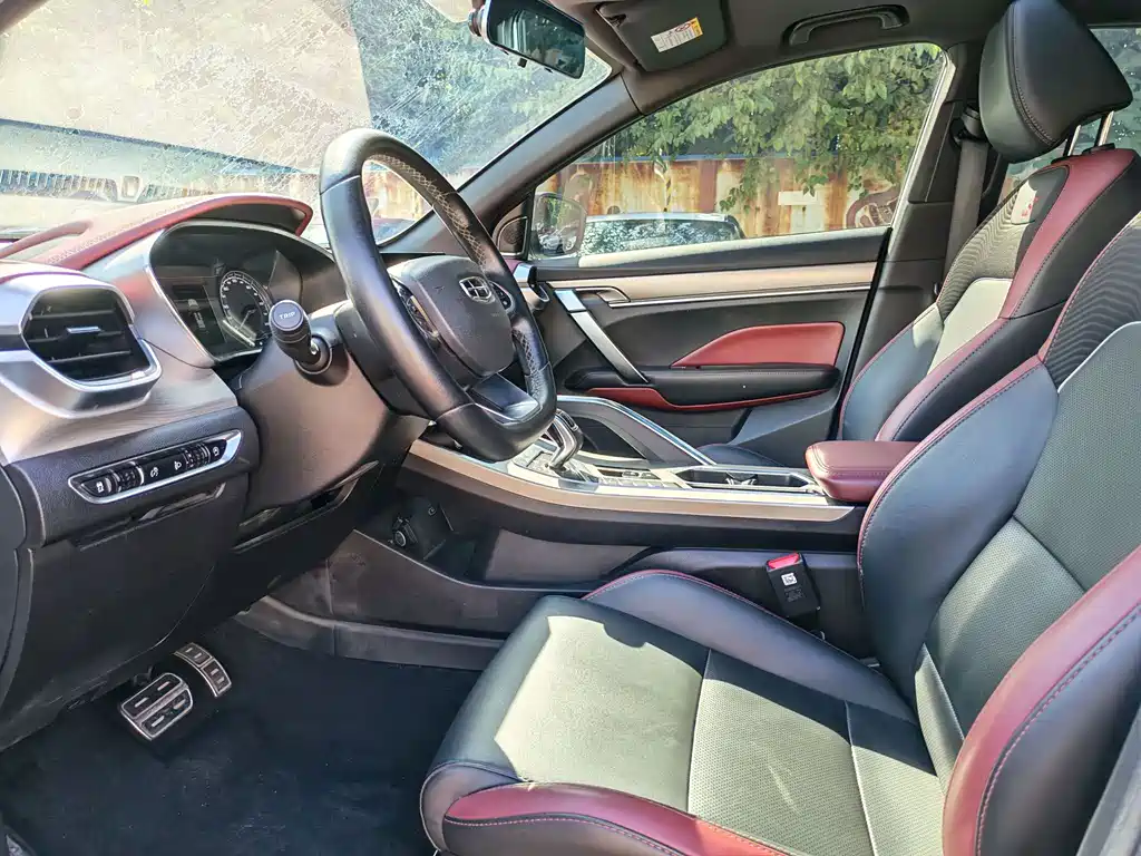 Geely Binyue — миниатюра 11