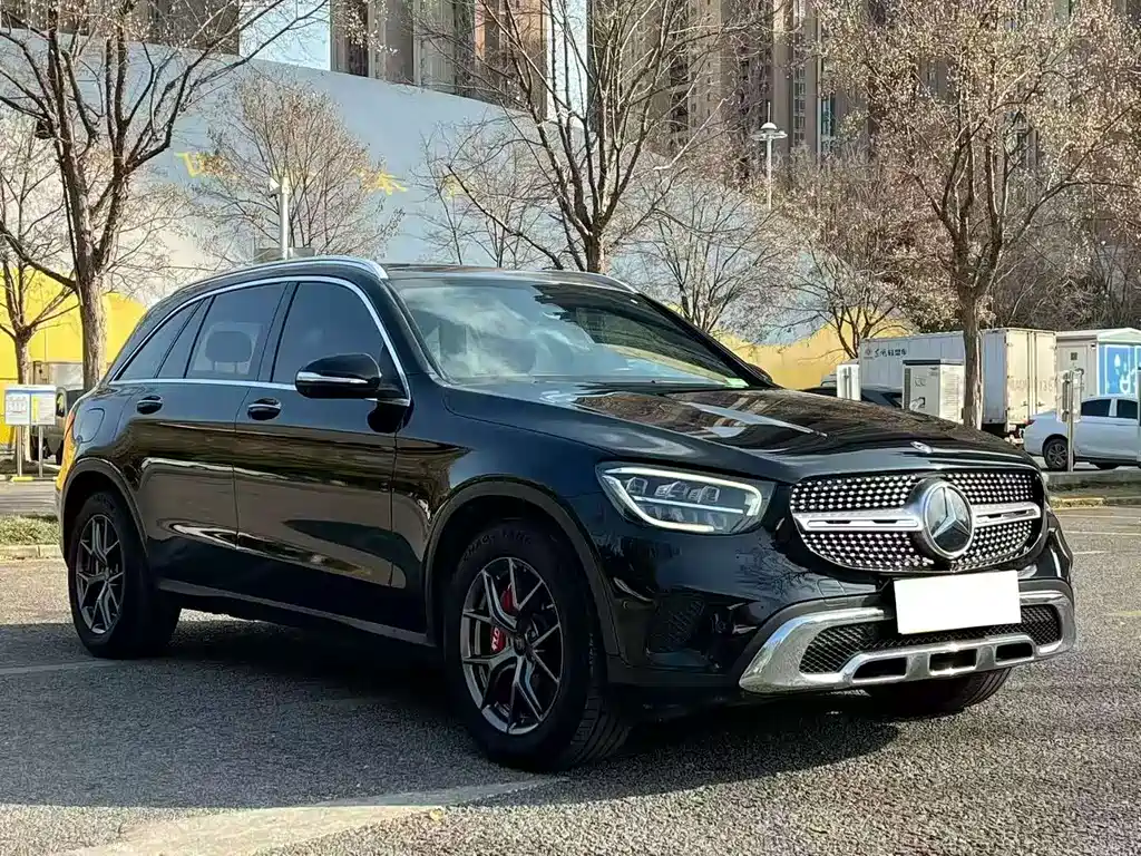 MERCEDES-BENZ GLC
