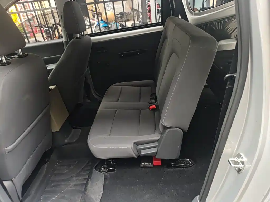Wuling Hongguang EV — миниатюра 15